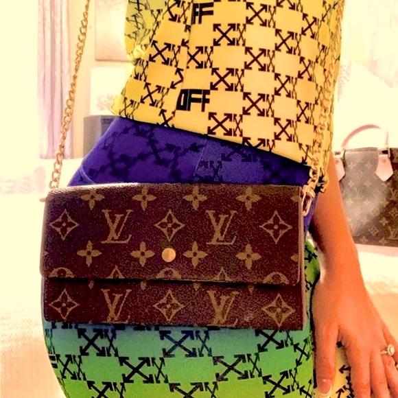 Authentic Vintage LV Sarah Monogram Long Wallet - Picture 4 of 16